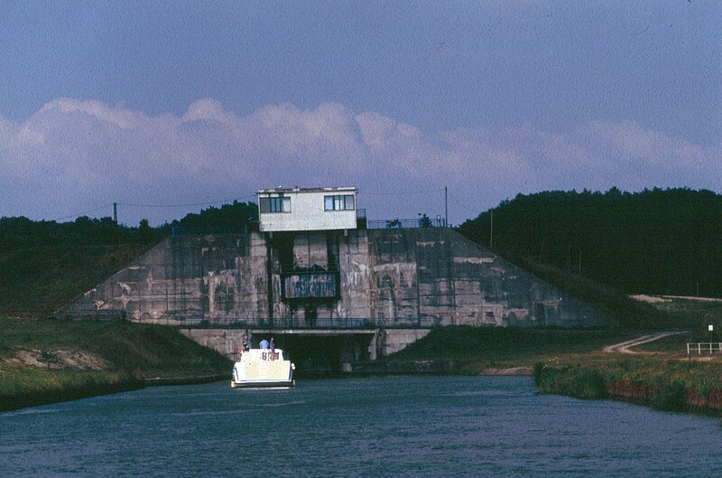 Ecluse de Réchicourt - © Gerd Eichmann